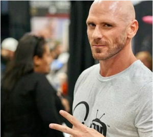 Johnny Sins là diễn viên phim nóng nổi tiếng